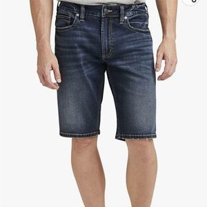 NWT Sliver Jeans Co Zac Relaxed Fit Short